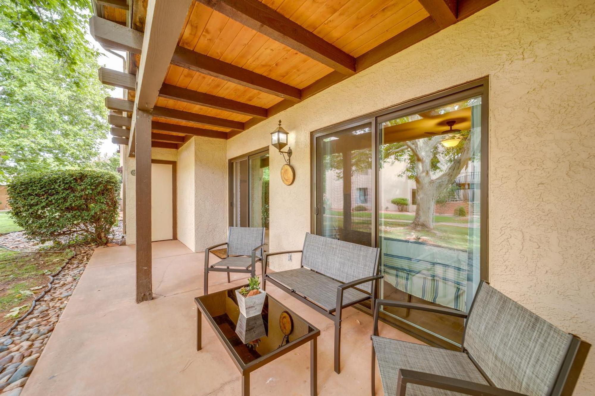 Cozy Oasis With Pool And Hot Tub Access! Apartment *