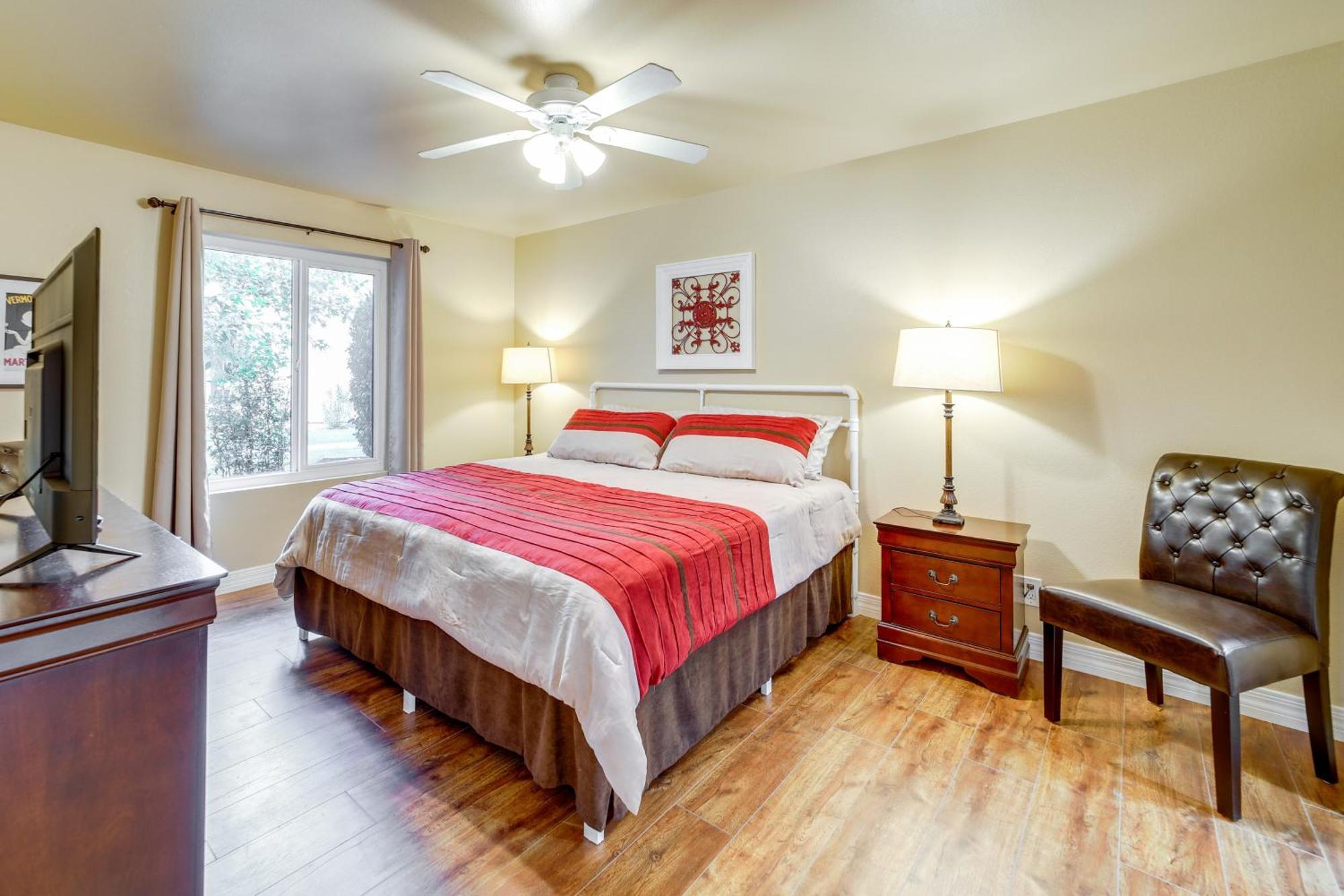 Cozy Oasis With Pool And Hot Tub Access! Apartment